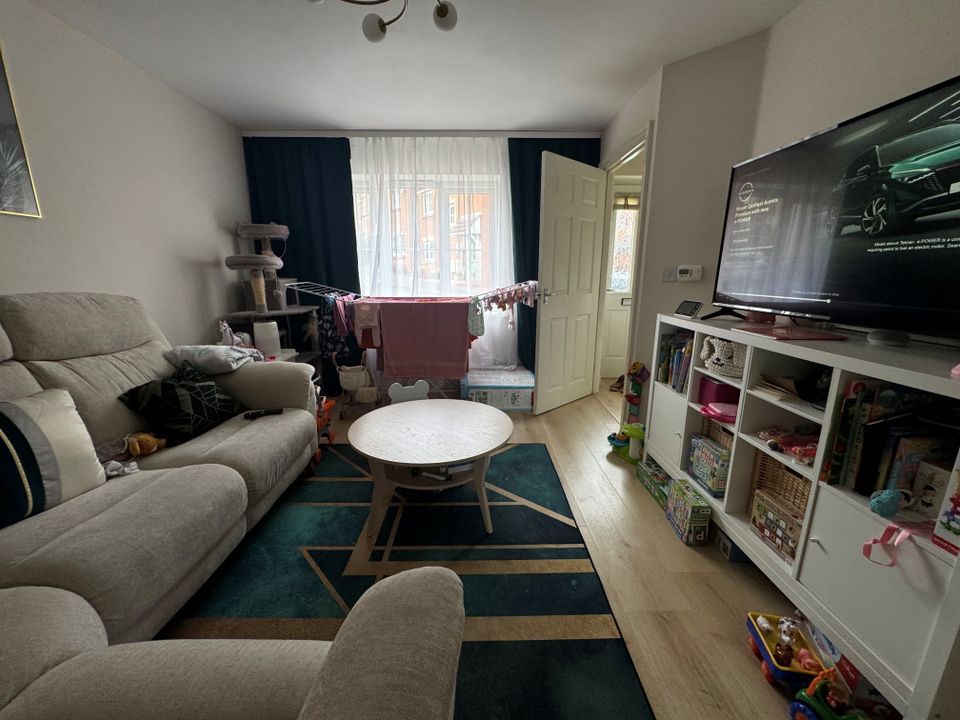 Property photo 3 of 8 789