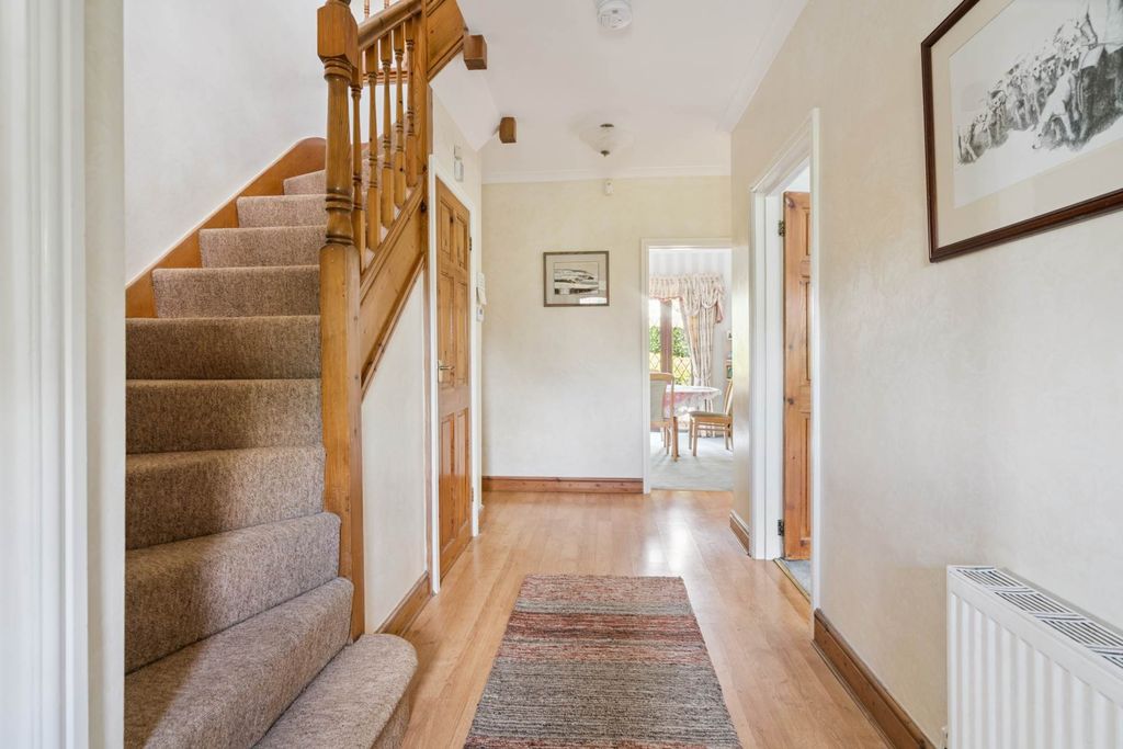 Property photo 2 of 22