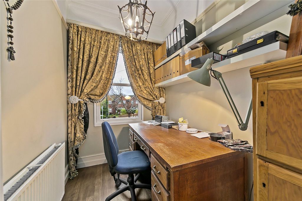 Additional image 27 of 6 bed semi-detached house for saleUxbridge Road, Hampton TW12