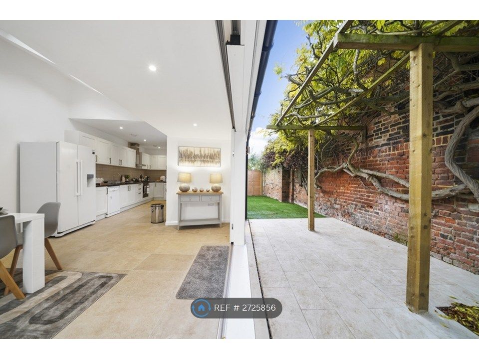 Property photo 1 of 29