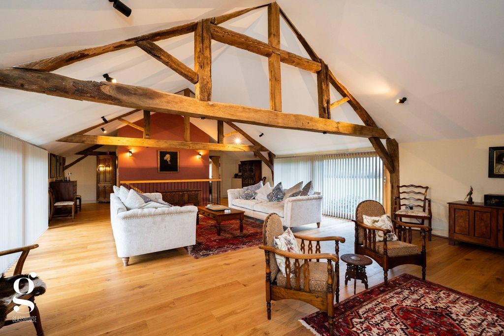 Property photo 2 of 65