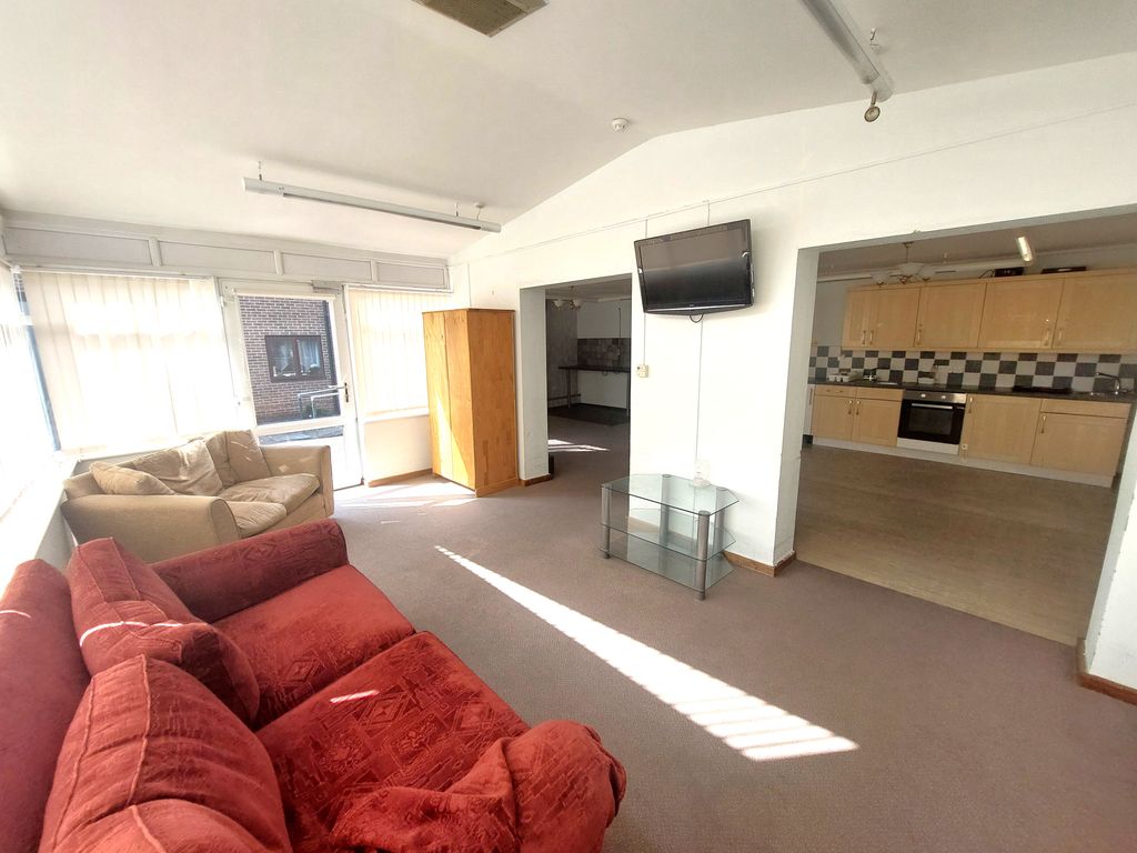 Property photo 1 of 4