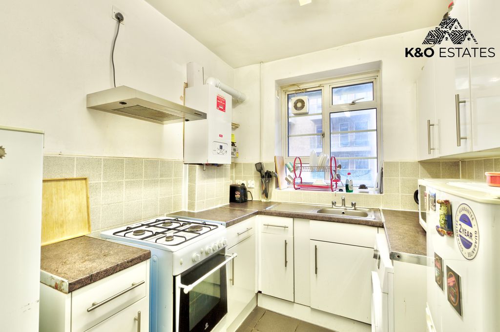 Property photo 3 of 13