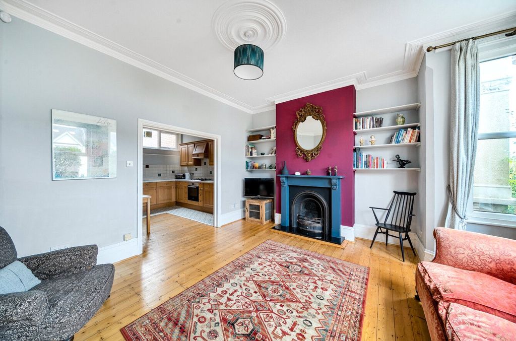 Property photo 3 of 14 Picture No. 05