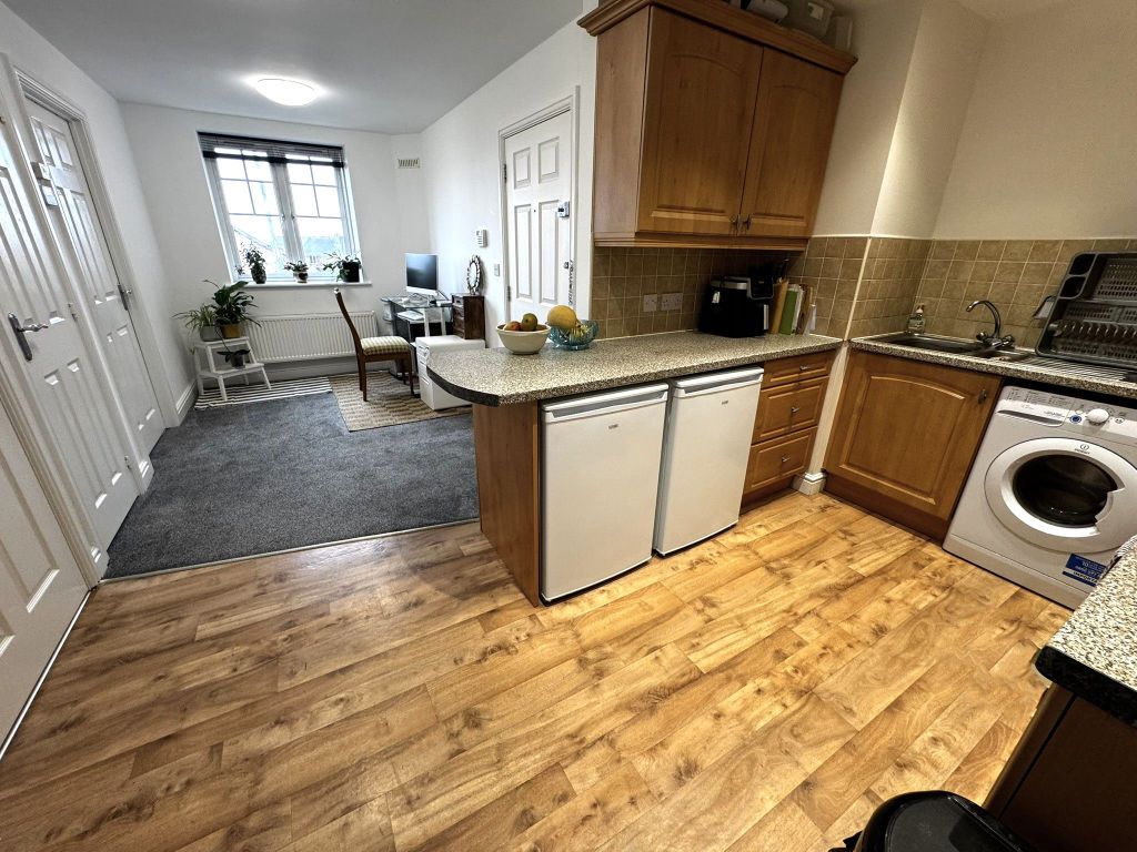 Property photo 3 of 14