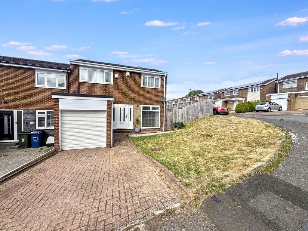 Property photo 1 of 29