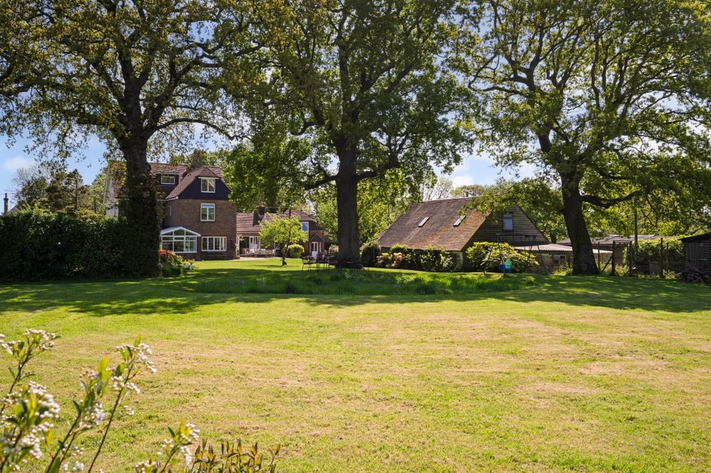 Property photo 2 of 33 Picture No. 02