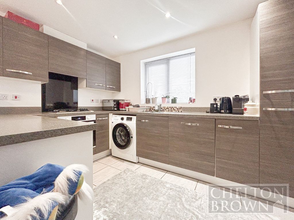 Property photo 2 of 31 Kitchen