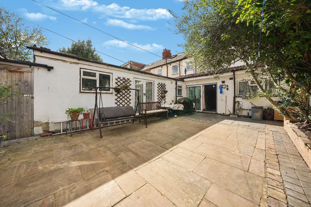 Property photo 2 of 15