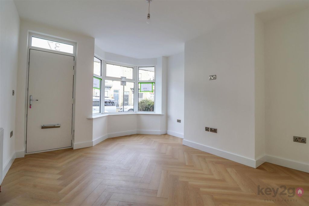 Property photo 3 of 22 Img_9858-Img_9860.Jpg