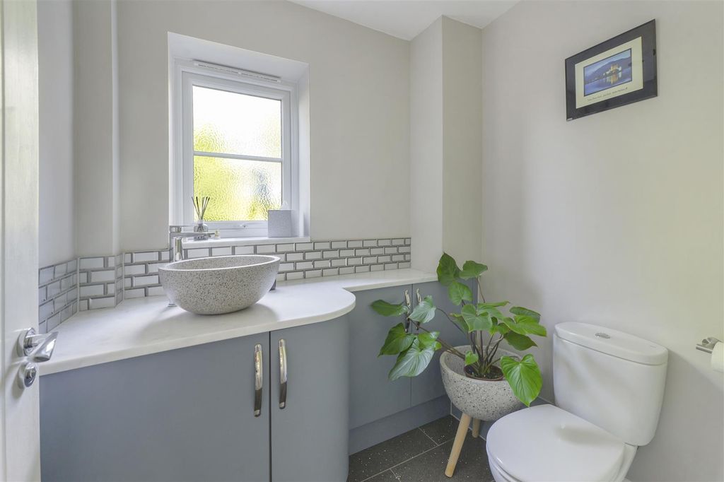 Property photo 3 of 27 232Abull11.Jpg