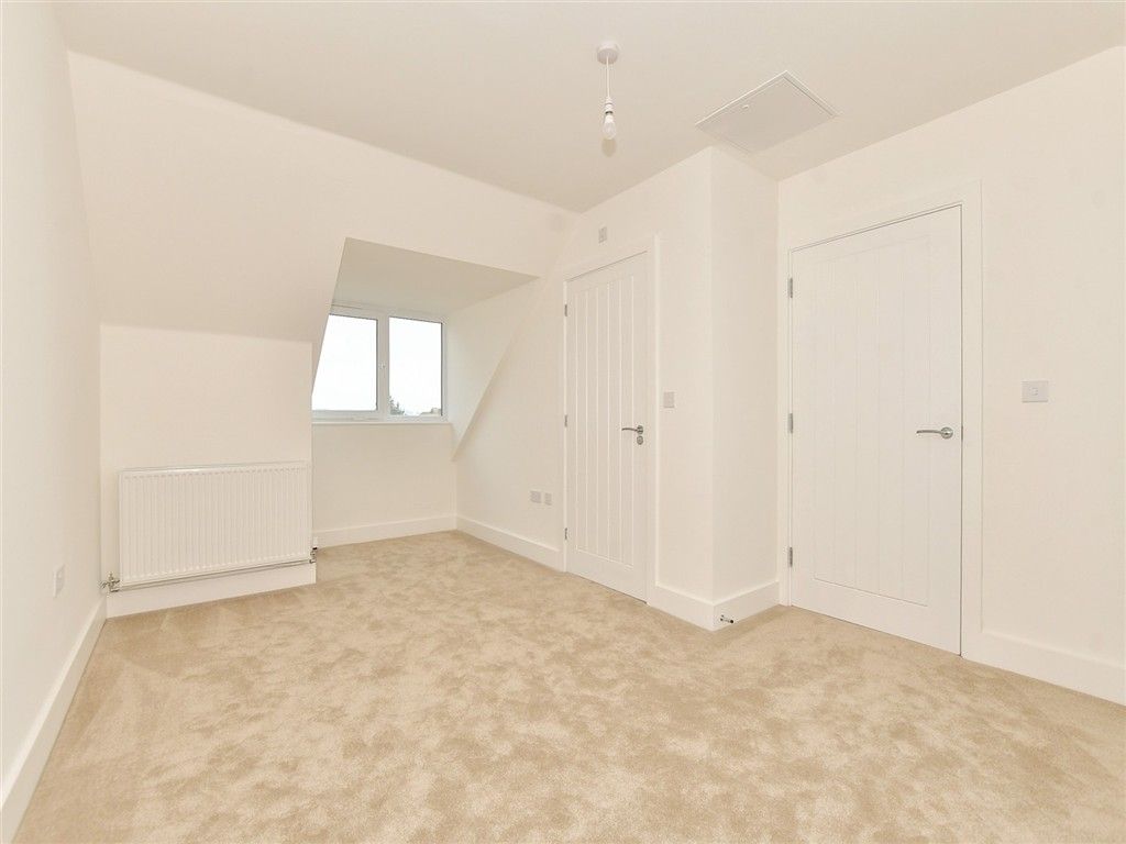Property photo 3 of 14 Bedroom 1