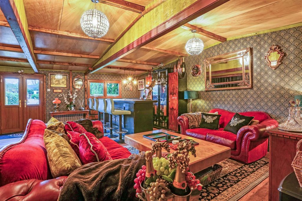 Property photo 3 of 31 1370112976 - 10.Jpg