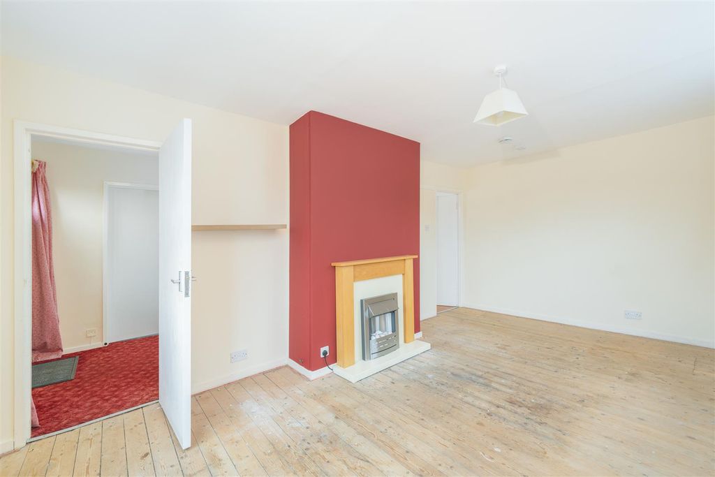 Property photo 3 of 15 26_Meadow_Court-03.Jpg