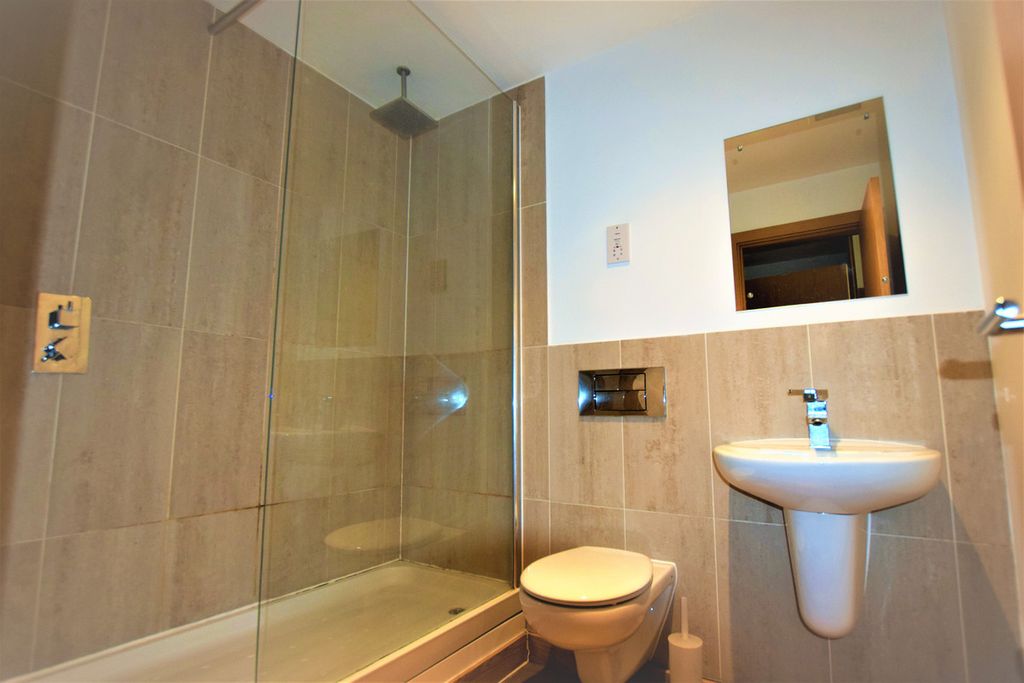 Property photo 1 of 4