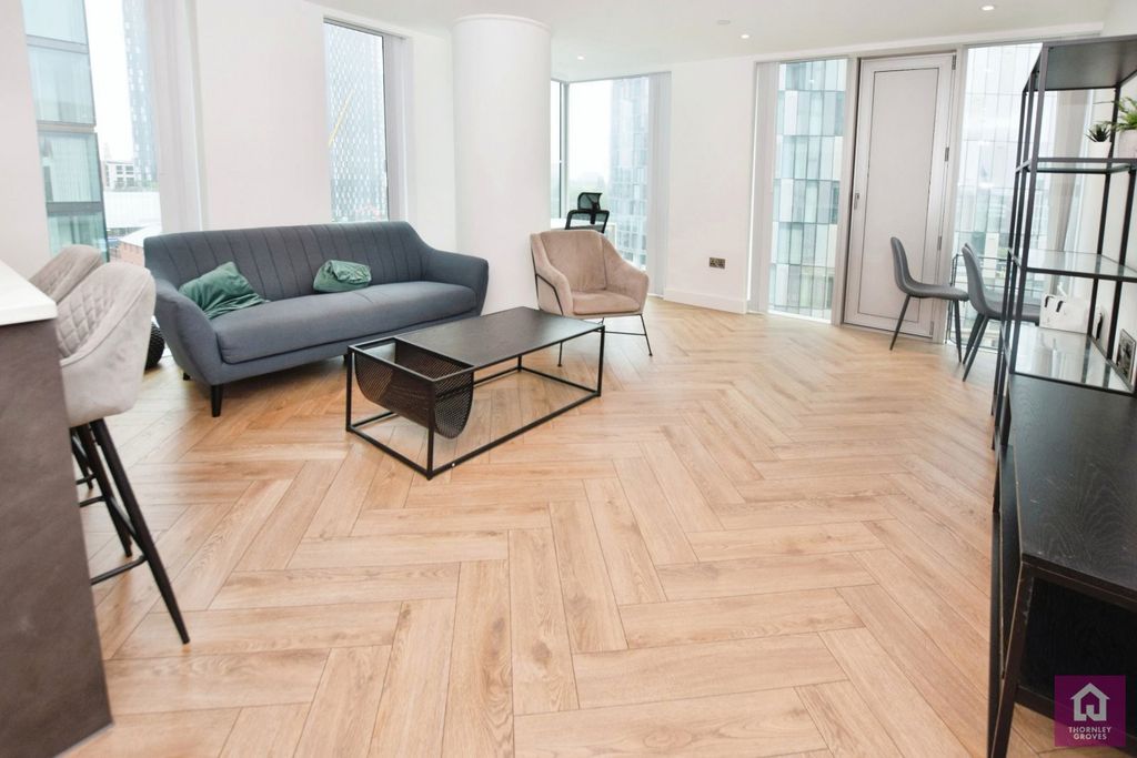 Property photo 2 of 12 Pbox-Img.Jpg