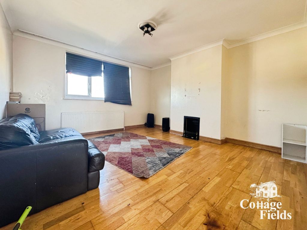 Property photo 3 of 5