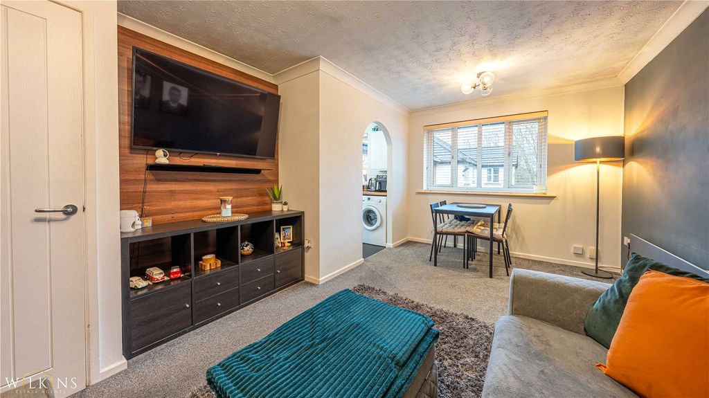 Property photo 2 of 17 Picture No. 08