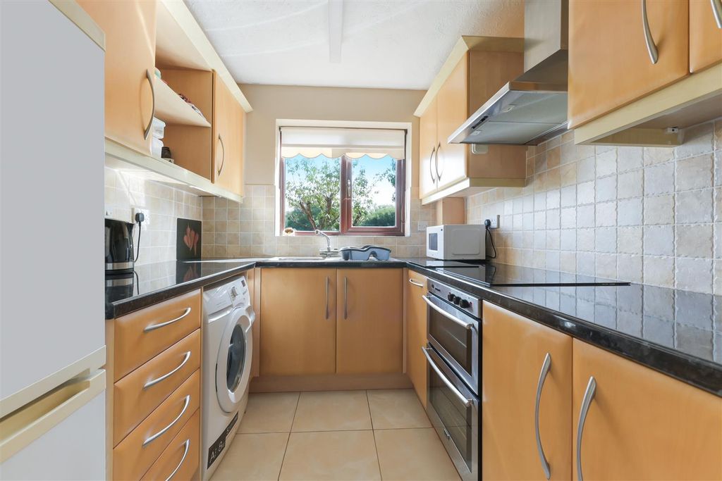 Property photo 2 of 12 Meadow Court (7).Jpg