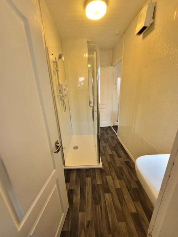 Property photo 2 of 15 Bathroom