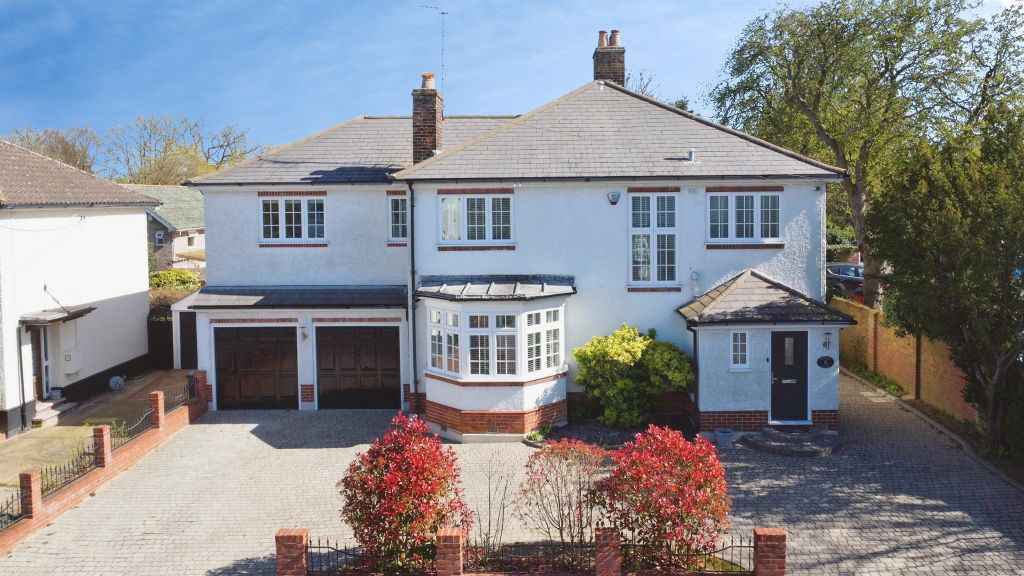 Property photo 1 of 26