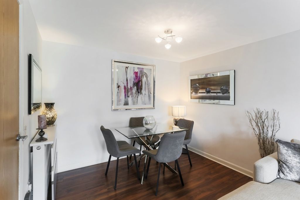 Property photo 3 of 12 Dining Area
