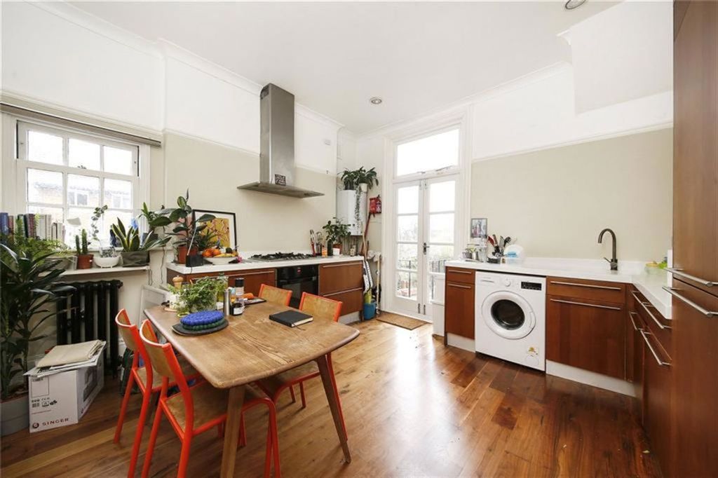 Property photo 3 of 6