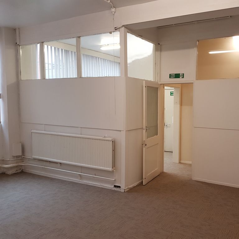 Property photo 2 of 3