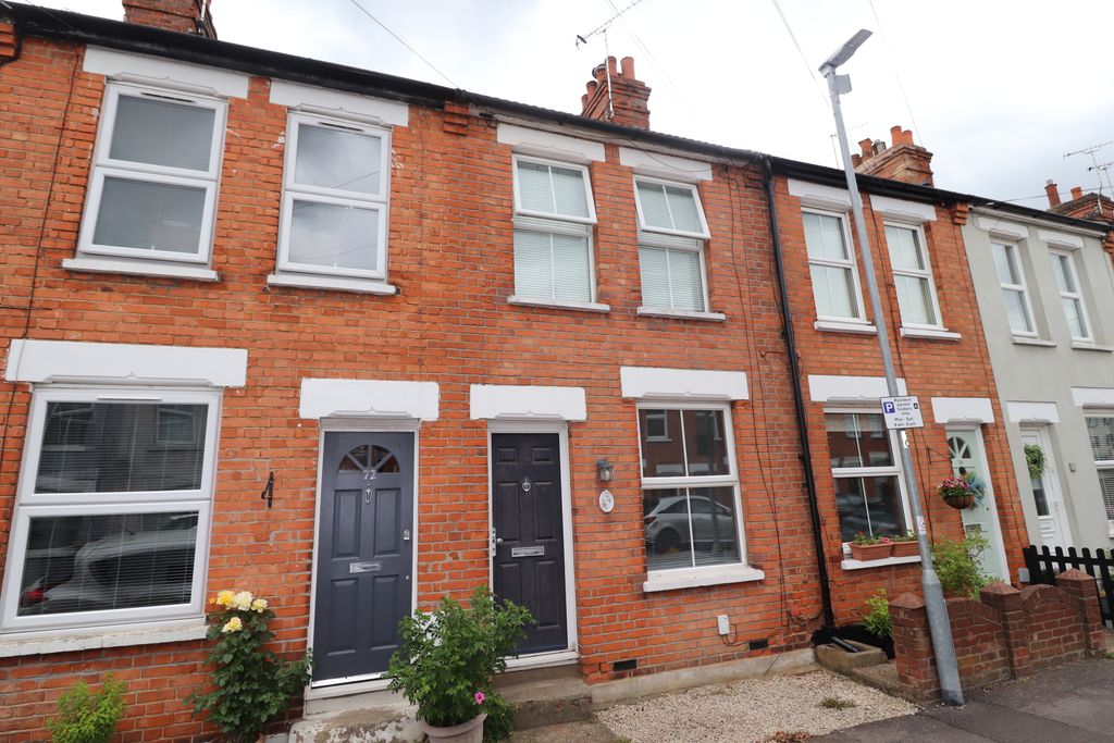 Property photo 1 of 8 Front