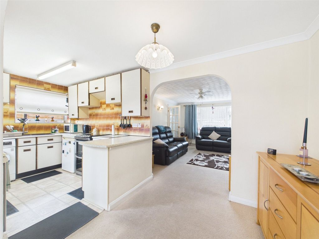 Property photo 3 of 17 Picture No. 13