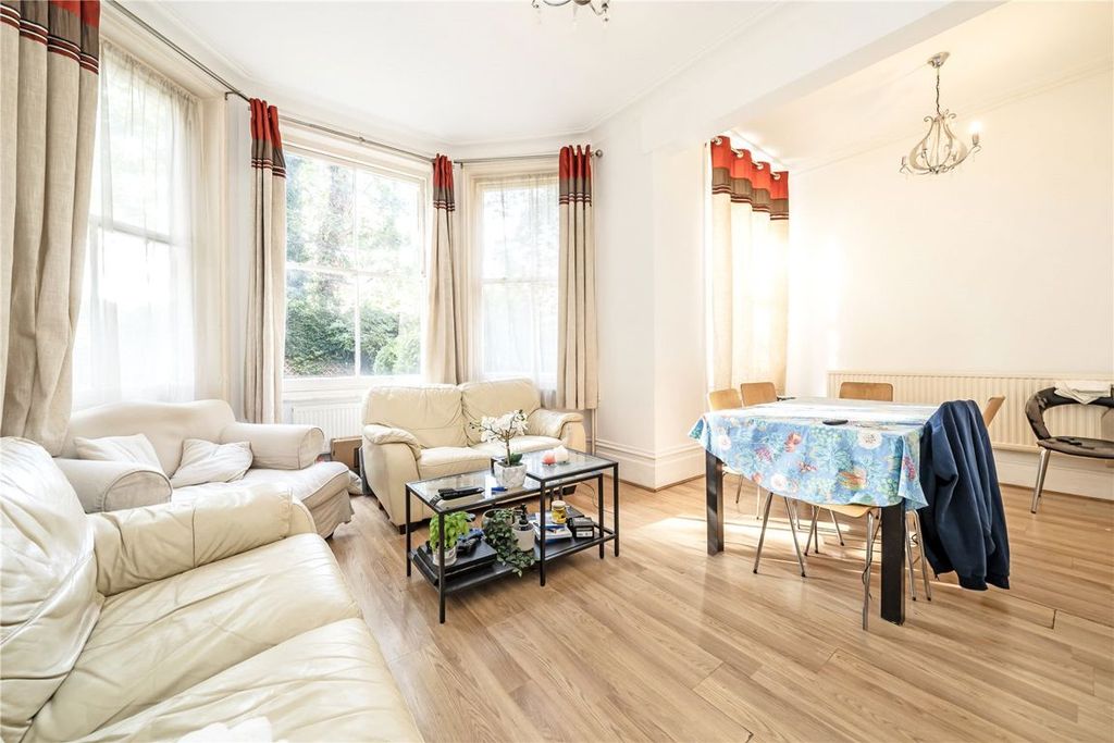 Property photo 2 of 9