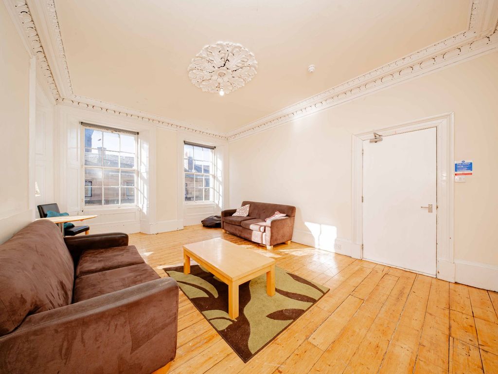 Property photo 3 of 25 Picture 3