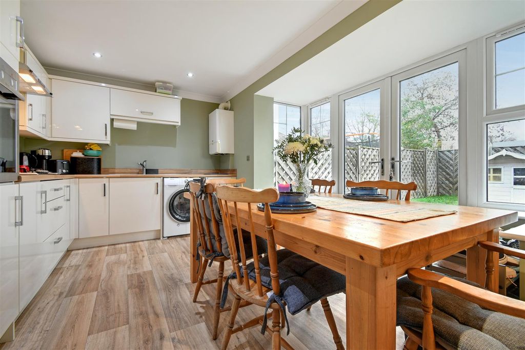 Property photo 2 of 17 Kitchen Diner