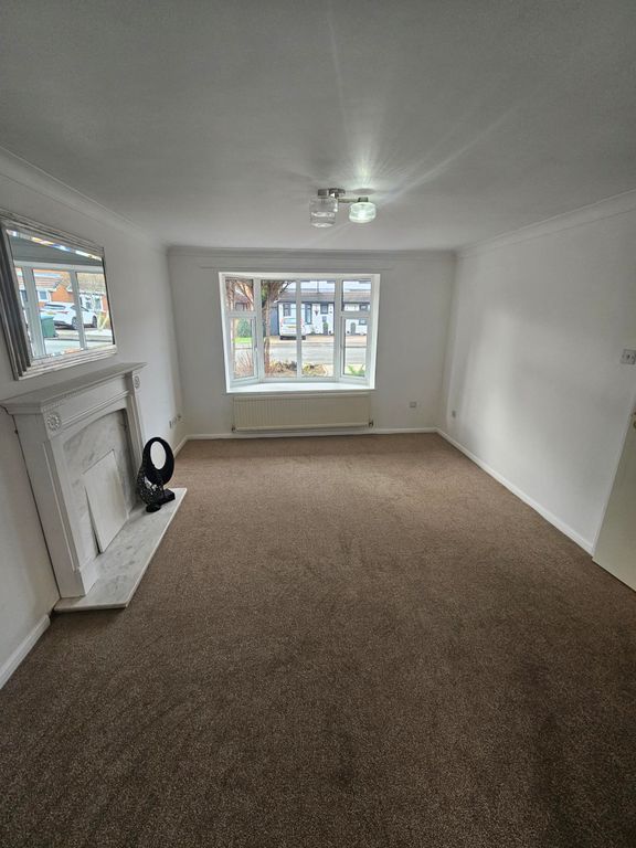 Property photo 2 of 21