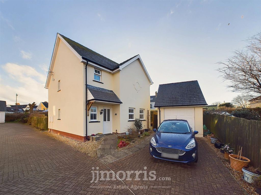 Property photo 1 of 17 Cam02122G0-Pr0210-Still035.Jpg