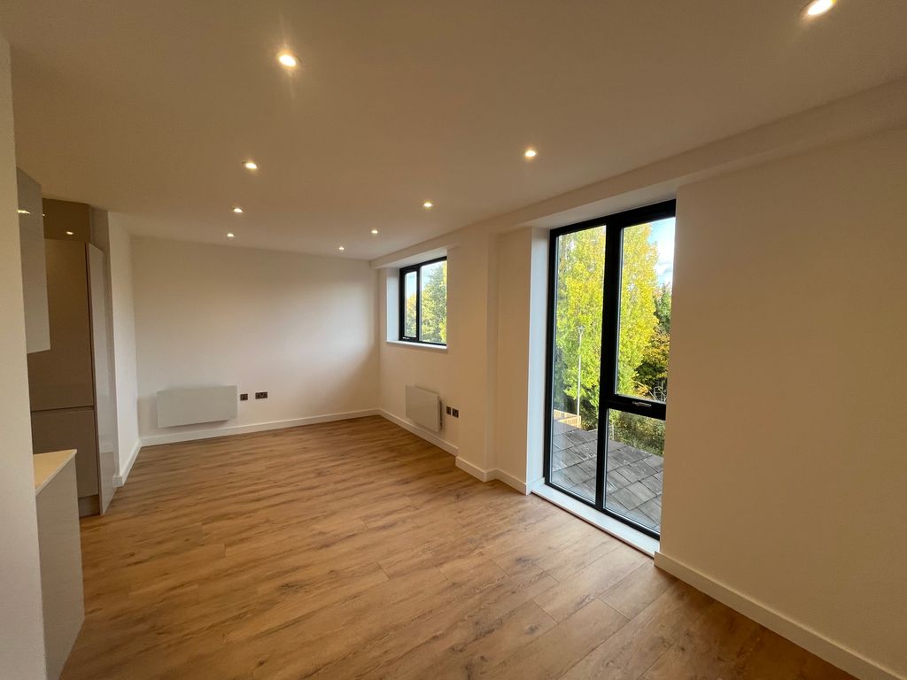 Property photo 3 of 7 Living Area