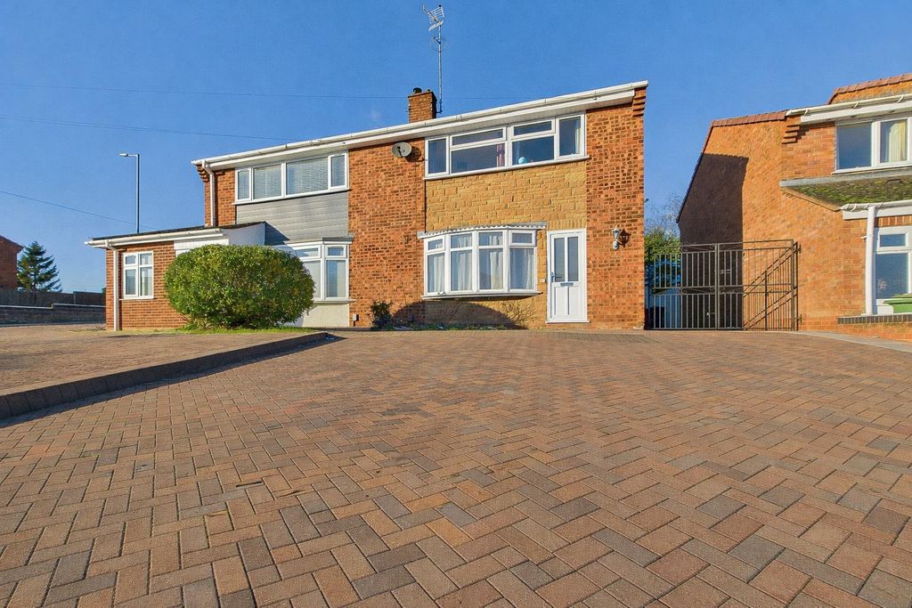 Property photo 1 of 16 External Photo .Png