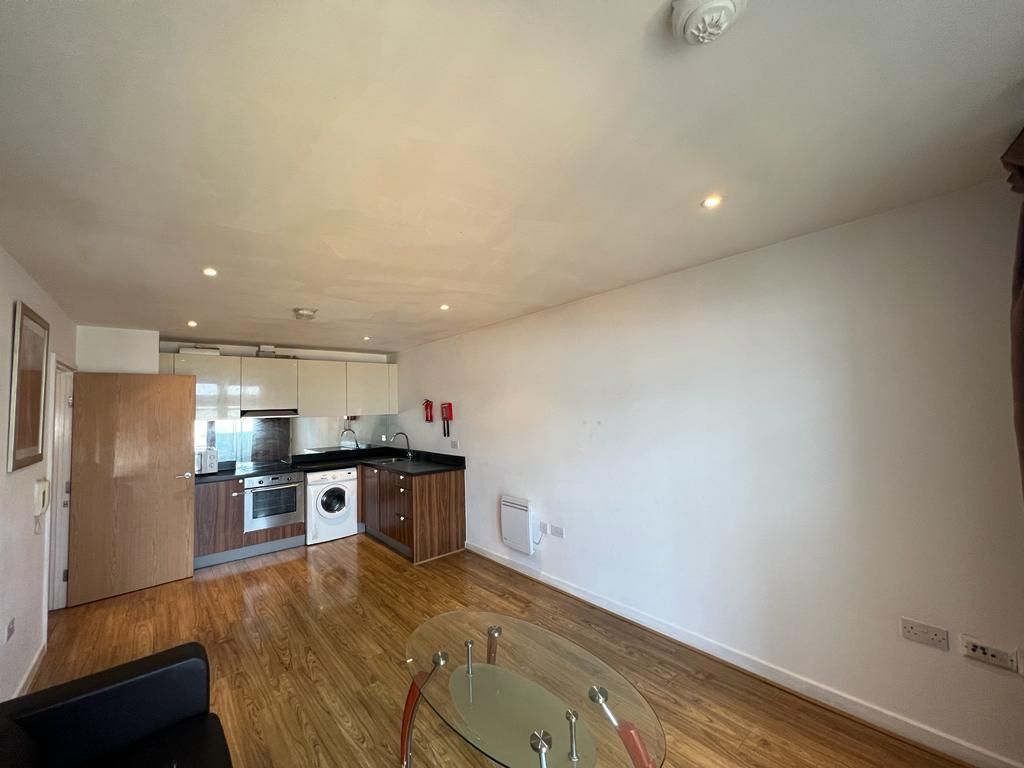 Property photo 2 of 9