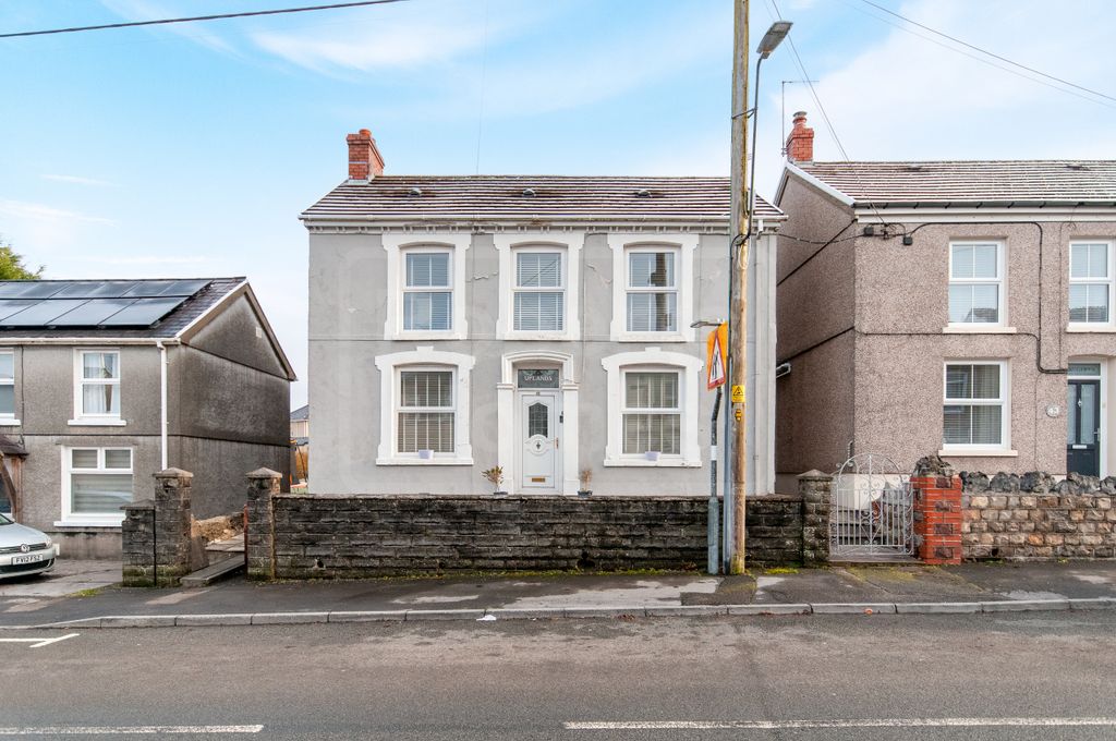 Property photo 1 of 30 Front