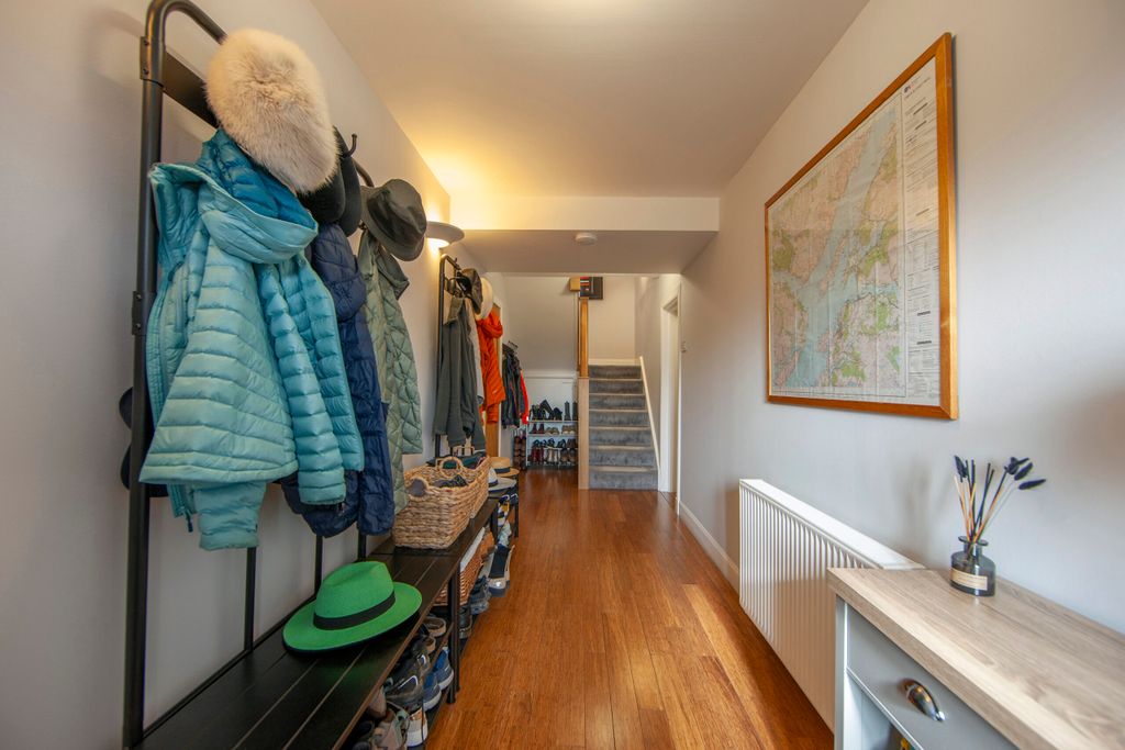 Property photo 2 of 45