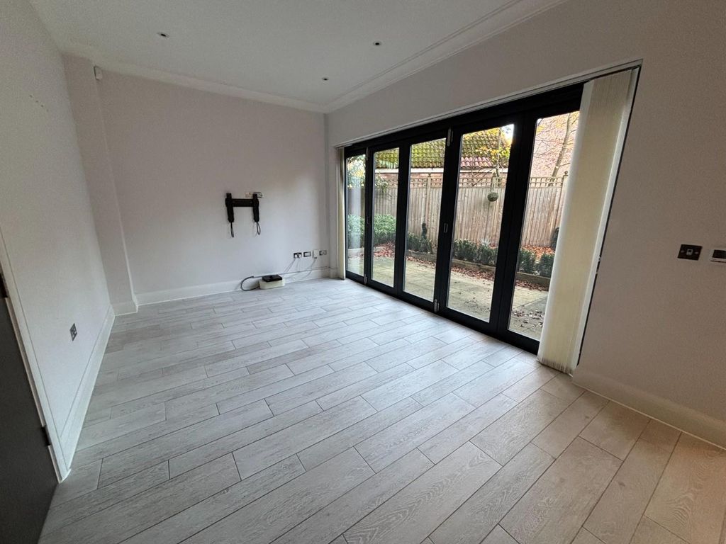 Additional image 6 of 5 bed detached house for saleHayescroft Gardens, Manchester M20