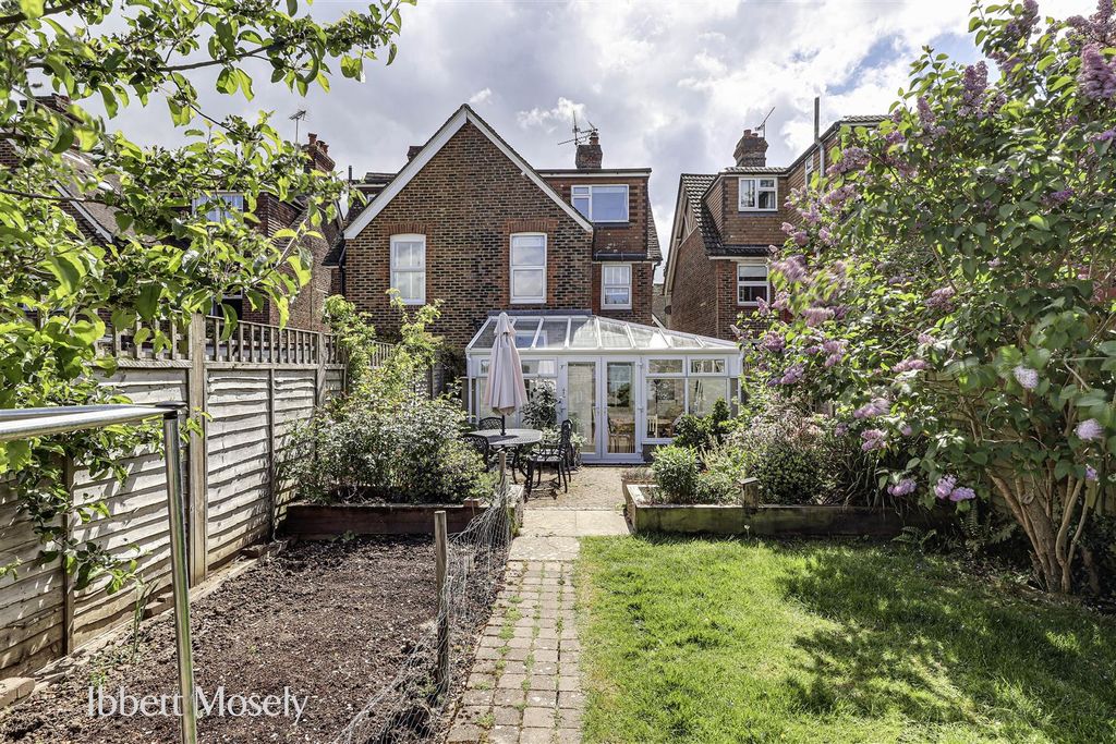 Property photo 1 of 16 29 Back.Jpg
