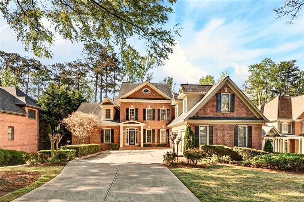 Property photo 1 of 31