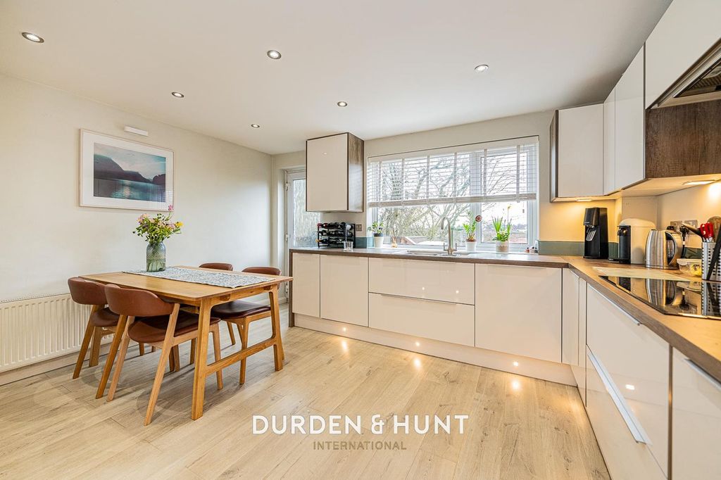 Property photo 2 of 27 Seymours-25.Jpg