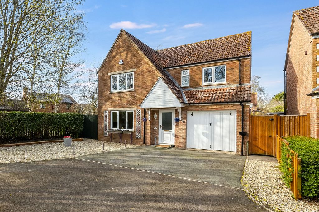 Property photo 1 of 21