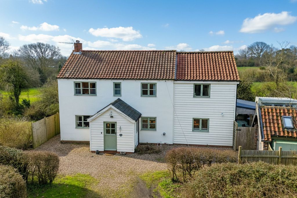 Property photo 1 of 34