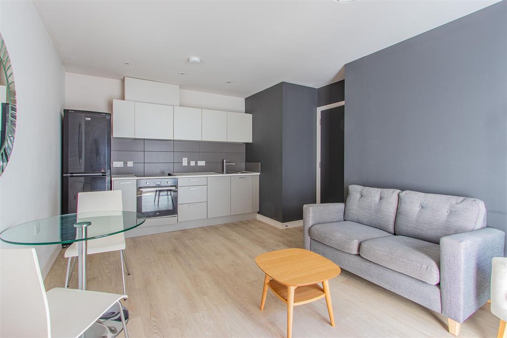 Property photo 2 of 8 Dixie 24-8.Jpg