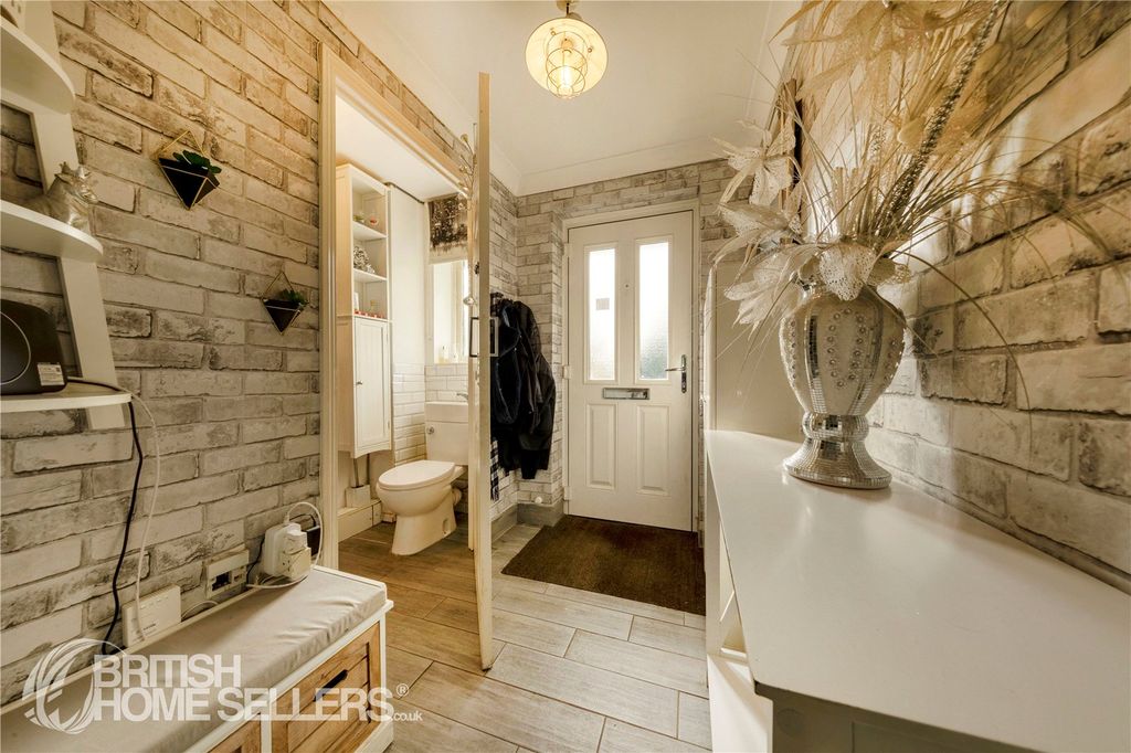 Property photo 2 of 21 Picture No. 09