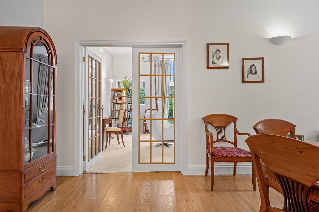 Property photo 3 of 12 3 Coachouse Mews-17.Jpg