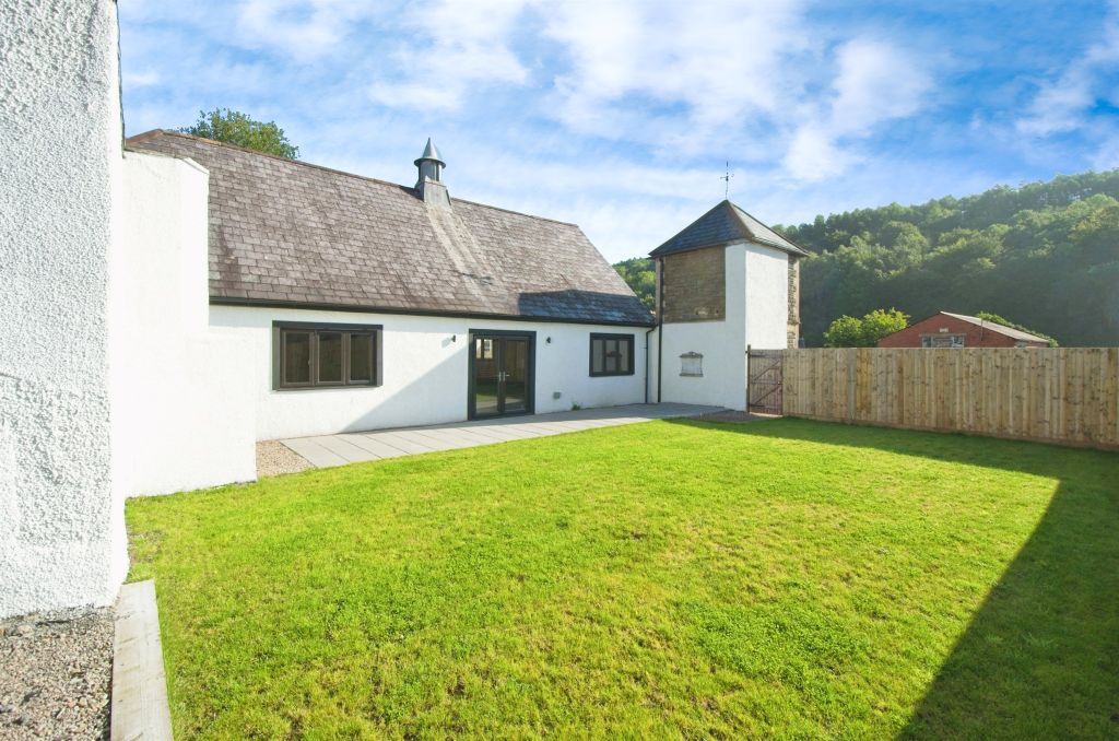 Property photo 1 of 31